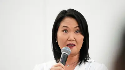 A dos semanas de elección en Perú, derechistas se aferran a balotaje en sondeos con menos indecisos A dos semanas de elección en Perú, derechistas se aferran a balotaje en sondeos con menos indecisos