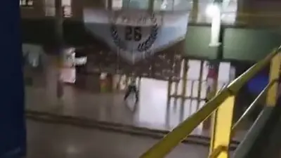Habló un alumno que presenció el tiroteo en Santa Fe: "Dijo sorpresa y empezó a disparar" Habló un alumno que presenció el tiroteo en Santa Fe: "Dijo sorpresa y empezó a disparar"