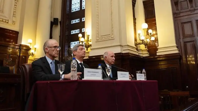 Rosatti profundiza la interna en la Corte y congela el proyecto de Lorenzetti y Rosenkrantz