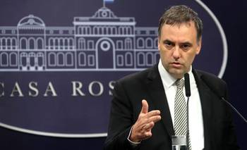 Un club del fútbol argentino se burló de Adorni: "Dos viejitas piolas" | Fútbol argentino