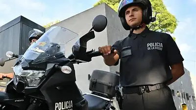 El peronismo porteño propone cámaras corporales obligatorias en la Policía El peronismo porteño propone cámaras corporales obligatorias en la Policía