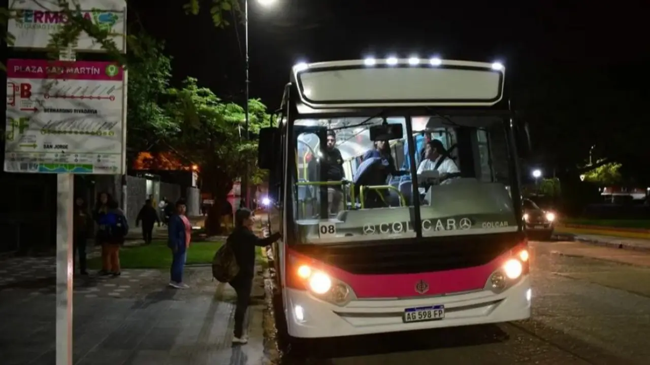 A contramano de otras provincias, Formosa no reducirá colectivos por la noche y defiende su modelo sin subsidios