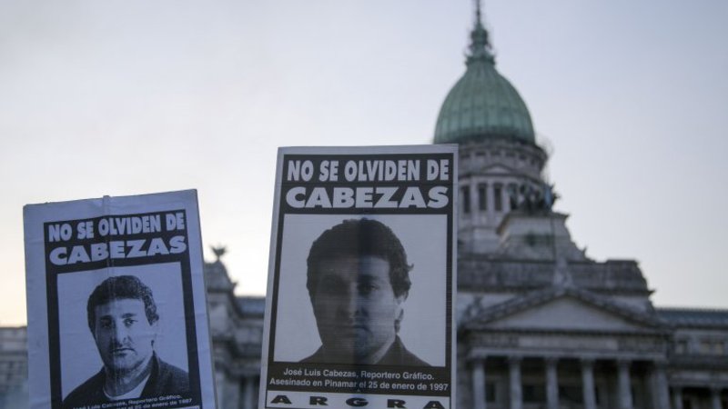 Murió Sergio Camaratta, uno de los policías condenados por el crimen de Cabezas