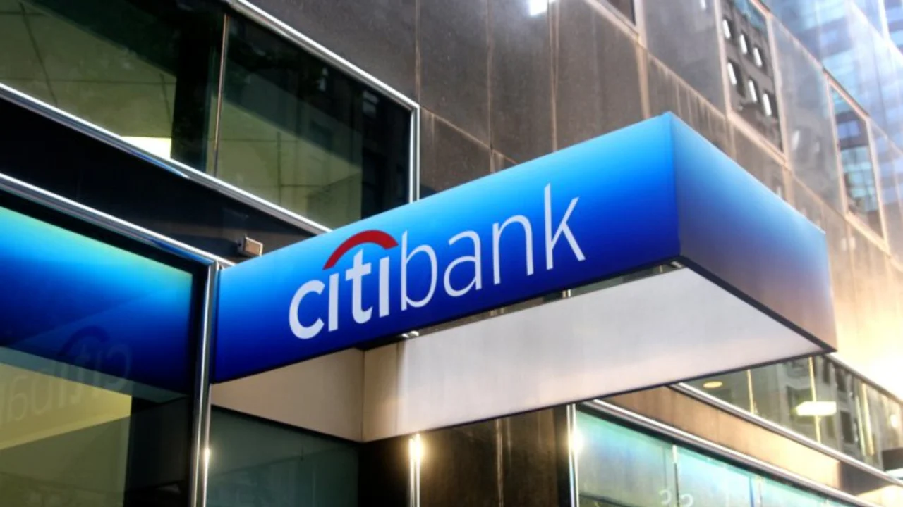 Los bancos cierran filas contra la inhabilitación al titular del Citibank