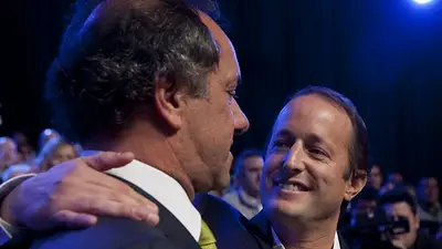 Con Insaurralde, ya son diez los candidatos a gobernador del FpV Con Insaurralde, ya son diez los candidatos a gobernador del FpV