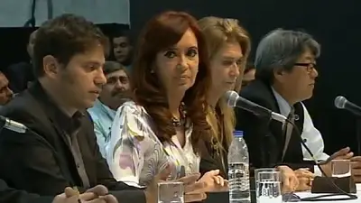 Cristina: "Para aumentar la inversión, hay que traer algo de lo que se llevaron afuera" Cristina: "Para aumentar la inversión, hay que traer algo de lo que se llevaron afuera"