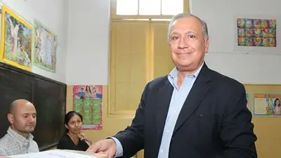 Piden el desafuero de Juan Carlos Romero Piden el desafuero de Juan Carlos Romero