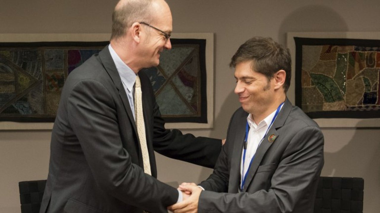 Kicillof firmó créditos con el Banco Mundial por U$S 675 millones