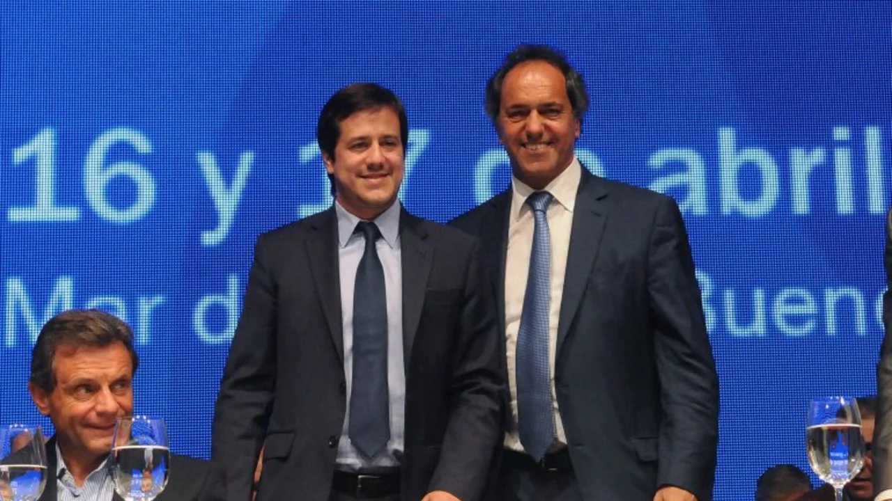 Scioli, Recalde y cuatro precandidatos a gobernador, juntos en Mar del Plata