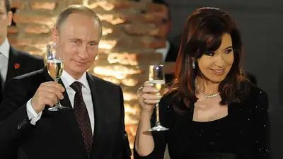 Ex secretarios de energía, en contra del acuerdo que Argentina firmará con Rusia Ex secretarios de energía, en contra del acuerdo que Argentina firmará con Rusia