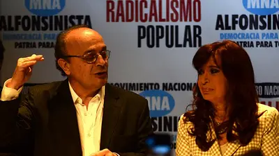 Cristina: "La legitimidad de un gobierno es decir lo que va a hacer y después cumplirlo" Cristina: "La legitimidad de un gobierno es decir lo que va a hacer y después cumplirlo"