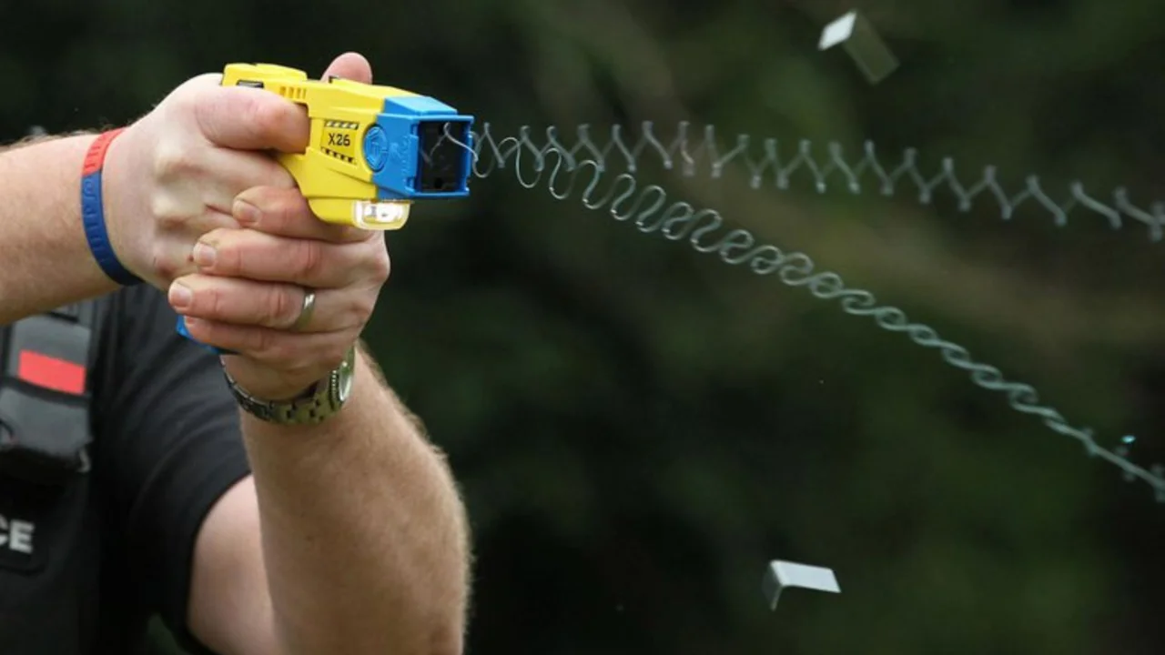 El Gobierno porteño da marcha atrás con las pistolas Taser