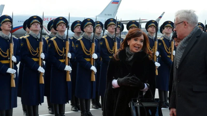 Cristina inicia su agenda en Rusia con un discurso para empresarios