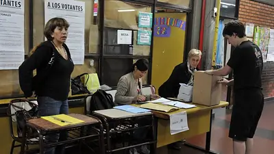 Elecciones 2015: ¿a qué hora se conocerá el ganador de la Ciudad? Elecciones 2015: ¿a qué hora se conocerá el ganador de la Ciudad?