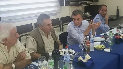 Macri prometió a los gremios que modificará Ganancias y mantendrá las paritarias Macri prometió a los gremios que modificará Ganancias y mantendrá las paritarias