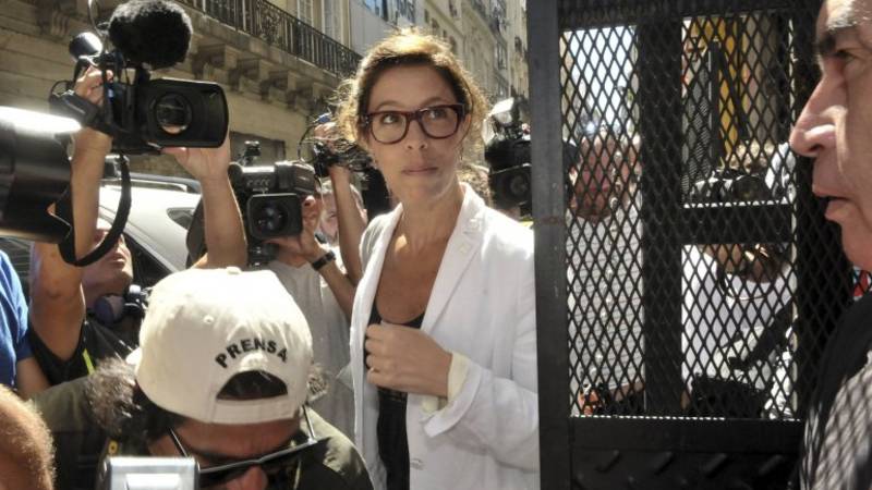 Panamá Papers: el Gobierno respaldó a Laura Alonso luego de su defensa a Macri
