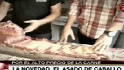 Asado de caballo, la alternativa ante el alto costo de la carne Asado de caballo, la alternativa ante el alto costo de la carne