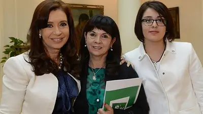 El Gobierno intimó a Susana Trimarco a devolver terrenos cedidos por Cristina Kirchner a su fundación El Gobierno intimó a Susana Trimarco a devolver terrenos cedidos por Cristina Kirchner a su fundación