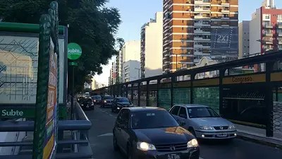 El paro general, en imágenes: calles vacías en la Ciudad y con menor caudal de autos El paro general, en imágenes: calles vacías en la Ciudad y con menor caudal de autos
