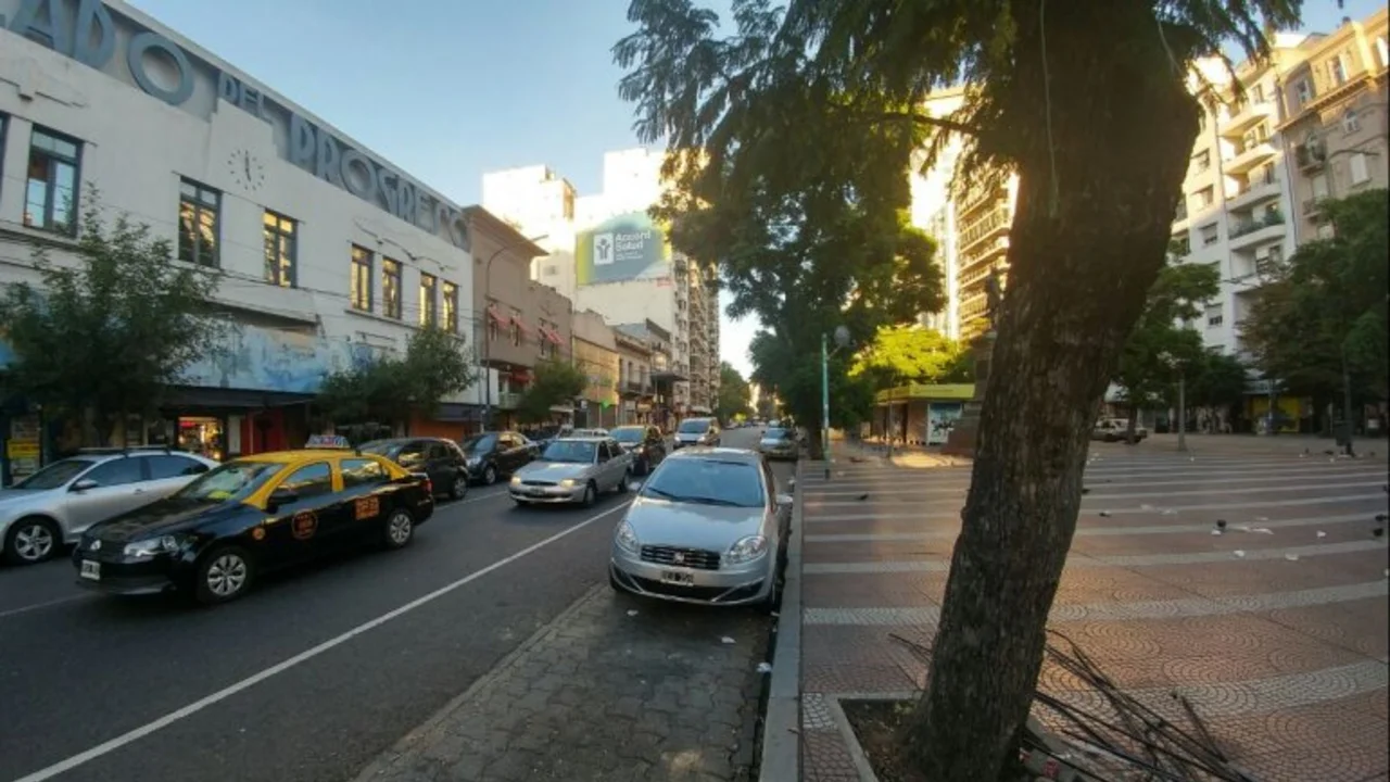 Ante el paro de la CGT, el Gobierno endurece los controles a los gremios