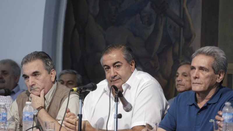 La CGT calificó de "contundente" el paro general en todo el país