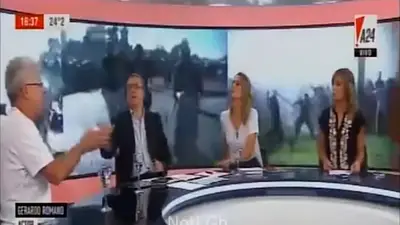 El mal momento de tres periodistas que quisieron discutir con Romano El mal momento de tres periodistas que quisieron discutir con Romano