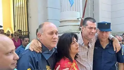 El padre de Micaela pidió "no hacer justicia por mano propia" y llamó a "cambiar la sociedad" El padre de Micaela pidió "no hacer justicia por mano propia" y llamó a "cambiar la sociedad"