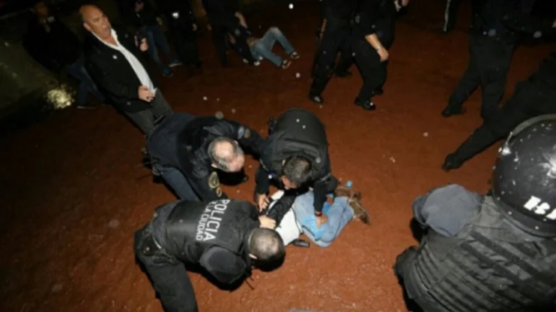 Un video contrasta los discursos dialoguistas de Macri con la represión
