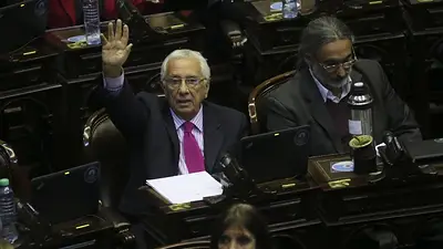 Recalde sobre Rodríguez Saá: "Podría integrar un frente peronista" Recalde sobre Rodríguez Saá: "Podría integrar un frente peronista"