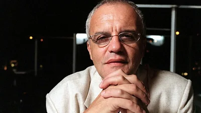 Leyrado: "Los docentes la pasan mal, encima son corridos y paleados" Leyrado: "Los docentes la pasan mal, encima son corridos y paleados"