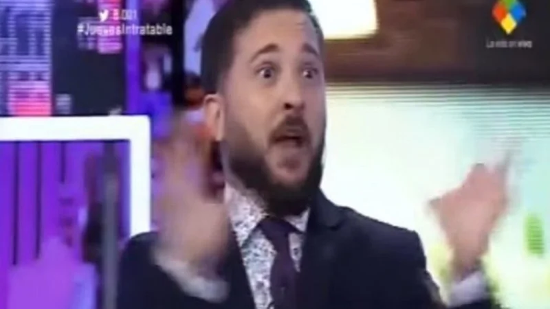 Intratables: video muestra cómo ordenan "pegarle" a Brancatelli mientras habla