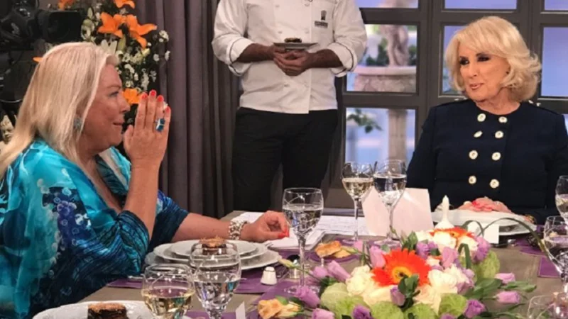 Carrió: "Un día Macri me va a pedir de rodillas que lo saquen a Lorenzetti"