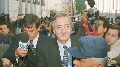 El día que Néstor Kirchner viajó a Entre Ríos a solucionar el conflicto docente El día que Néstor Kirchner viajó a Entre Ríos a solucionar el conflicto docente