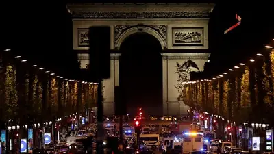 París: dos muertos tras un confuso ataque a tres días de las elecciones París: dos muertos tras un confuso ataque a tres días de las elecciones