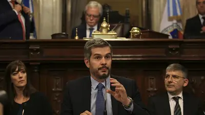 Peña se cruzó con el peronismo en el Senado e insistió con que bajará la inflación Peña se cruzó con el peronismo en el Senado e insistió con que bajará la inflación