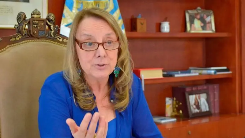 Alicia Kirchner avisó que no va a echar empleados públicos