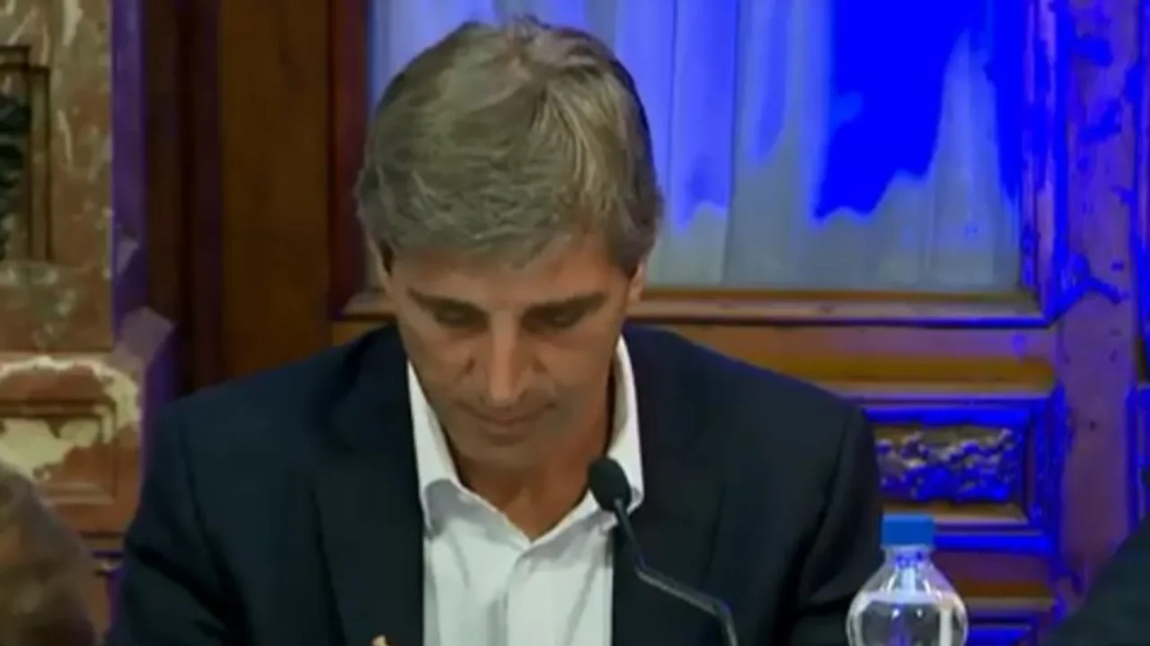 Luis Caputo escribió un papel que provocó el final de la sesión