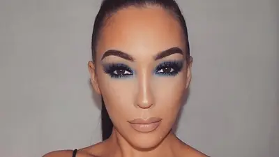 Una maquilladora imitó el look de Kim Kardashian y parece su doble Una maquilladora imitó el look de Kim Kardashian y parece su doble