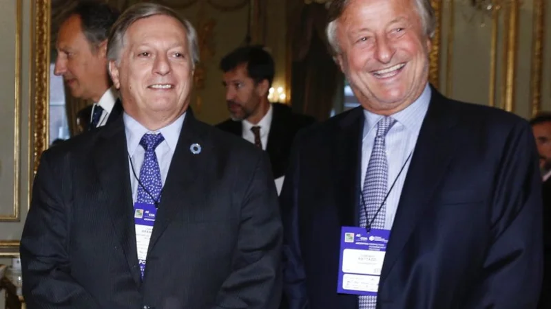Papelitos a fugar | La salida de dólares y el golpe al desarrollo nacional