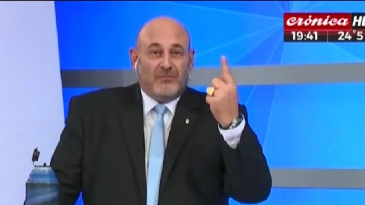 Santiago Cuneo cruzó fuerte a Feinmann y lo dejó mal parado