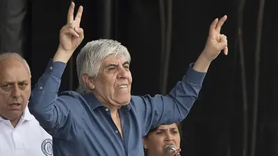 Hugo Moyano vuelve a la protesta y sale contra el tarifazo Hugo Moyano vuelve a la protesta y sale contra el tarifazo