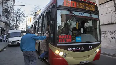 Cuáles son las líneas de colectivos que se adhieren al paro y dónde es el corte Cuáles son las líneas de colectivos que se adhieren al paro y dónde es el corte
