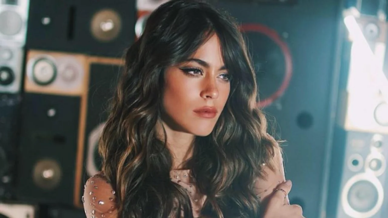 El titular tendencioso de Infobae sobre el aborto en una nota a Tini Stoessel