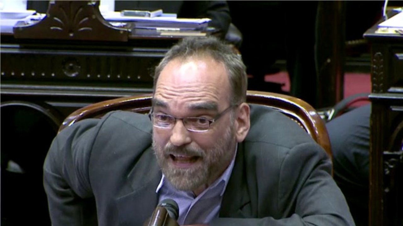 Fernando Iglesias: "En cuanto se nos pase el ataque de risa empezamos la sesión"