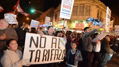 Contundente #ruidazo contra el aumento de tarifas en todo el país Contundente #ruidazo contra el aumento de tarifas en todo el país