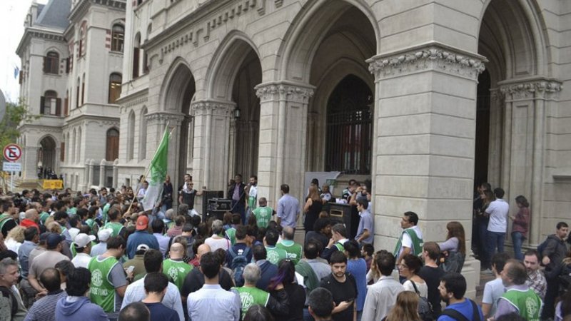 Ajuste y despidos en Agroindustria: el Gobierno busca favorecer a los grandes agroexportadores