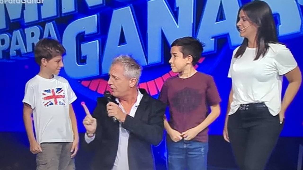 Malvinas: indignación por la bandera británica que apareció en el programa de Marley el 2 de abril