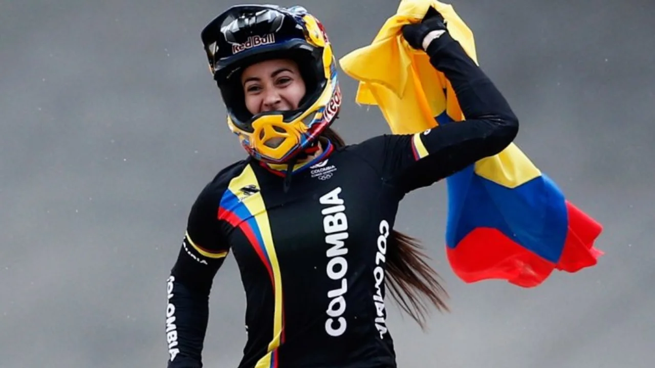 La selección colombiana de BMX denuncia ser retenida en el aeropuerto de Mendoza solo por su nacionalidad