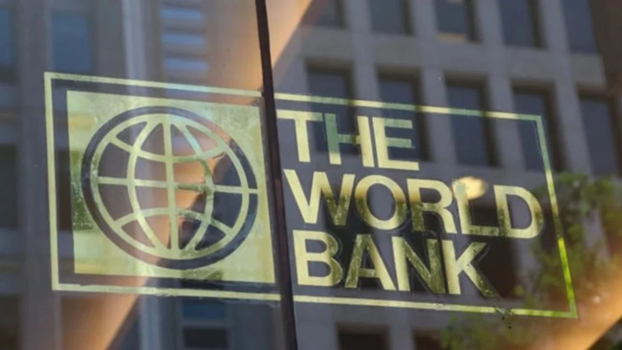El Banco Mundial alertó por la crisis y el préstamo con el FMI