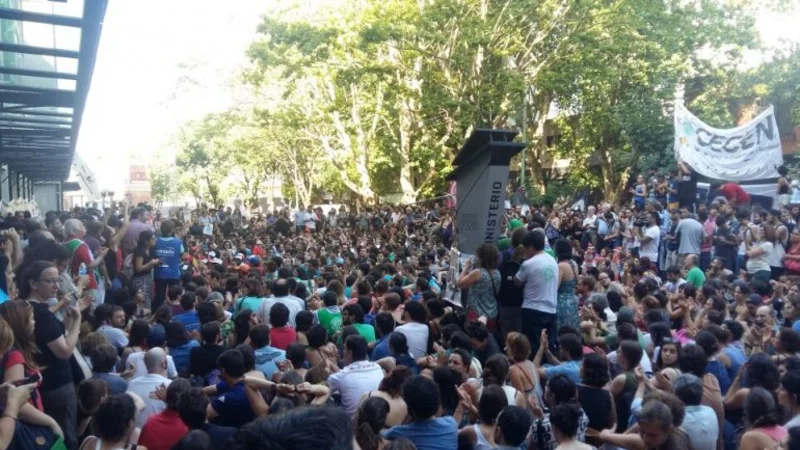 Por el ajuste de Macri, en el Conicet solo ingresaron 450 investigadores de 2500 candidatos
